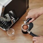 De'Longhi La Specialista Arte EC9155.MB Semi-Automatic Espresso Machine with Grinder – Black/Stainless Steel – image 8