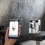 De'Longhi PrimaDonna Elite ECAM650.85.MS Cafetera superautomática con control por app, 2 L – Negro/Acero inoxidable