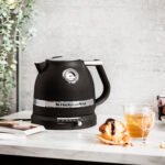 KitchenAid Artisan 5KEK1522BBK Variable Temperature Kettle, 1.5 L – Cast Iron Black – image 3
