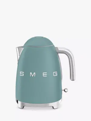 Smeg KLF03EGMEU Hervidor de agua años 50, 1,7 L – Verde esmeralda mate