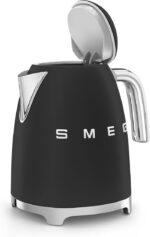 Smeg KLF03BLMEU Hervidor de agua años 50, 1,7 L – Negro mate