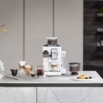 Cafetera Superautomática De’Longhi Rivelia EXAM440.55.W LatteCrema Hot Blanca – imagen 5