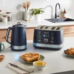 Set Hervidor y Tostadora Morphy Richards Illumination azul marino 1,7 L y 4 rebanadas